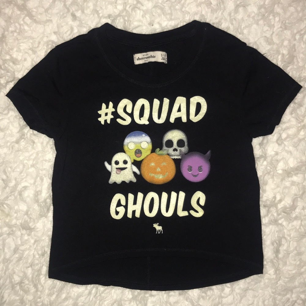 🎃 A&F Kids glow-in-the-dark graphic top